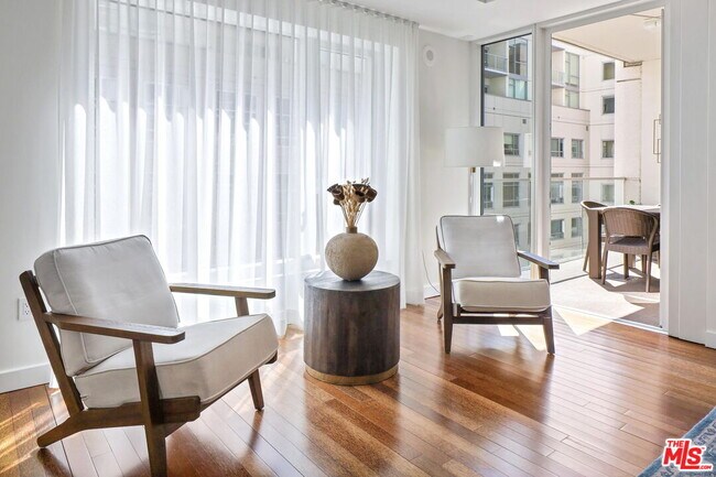 Photo - 6250 Hollywood Blvd Unidad 5J