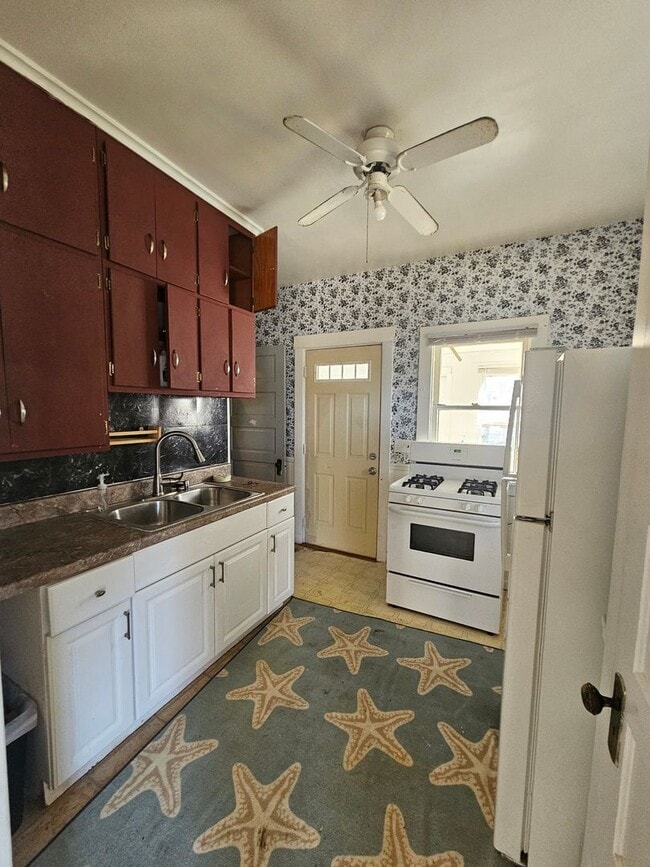 Photo - Newly Painted 2 bedroom