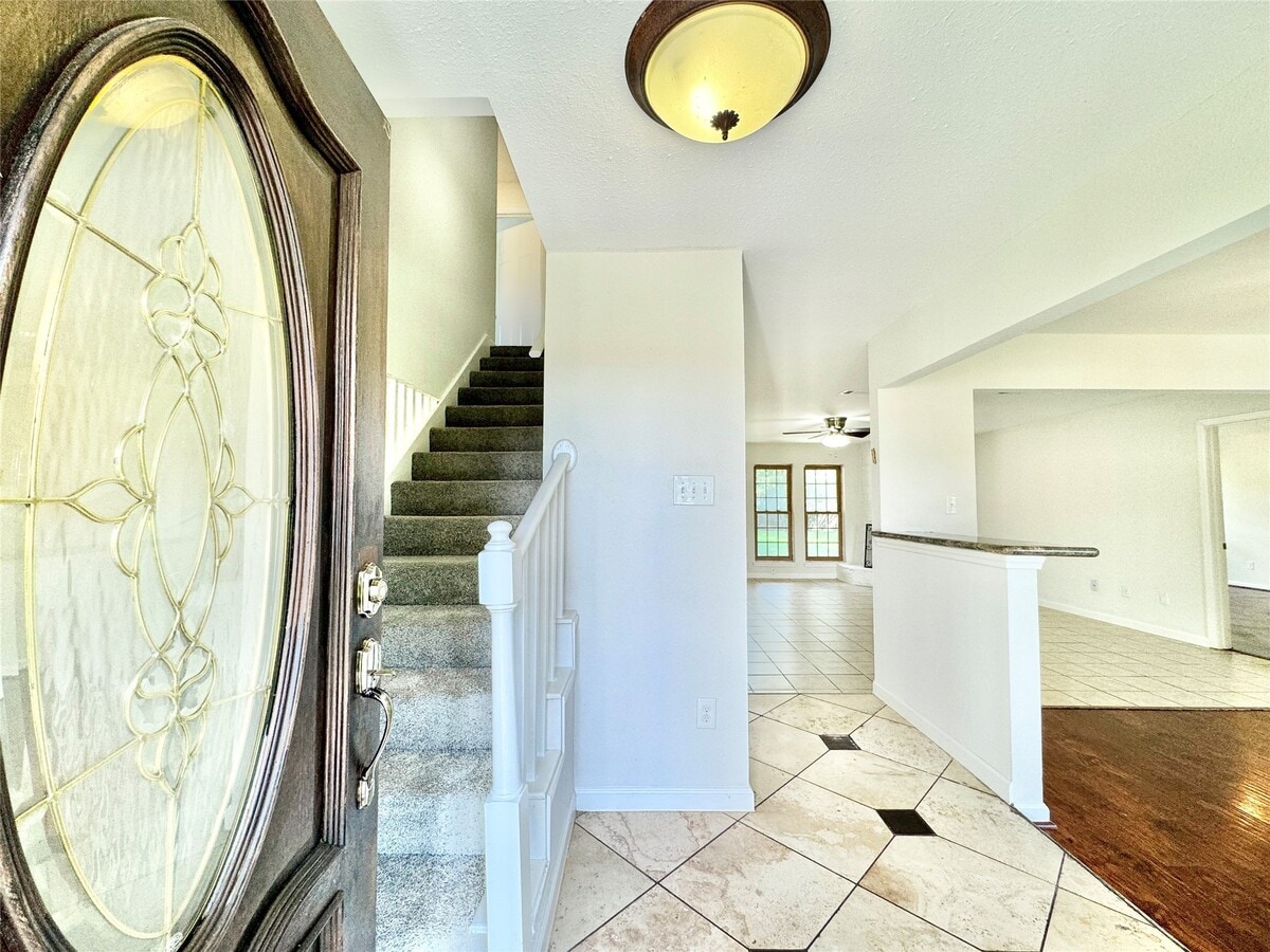 Photo - 7914 Oakington Dr