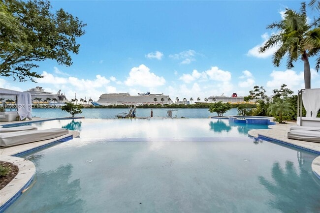 Photo - 100 Palm Ave