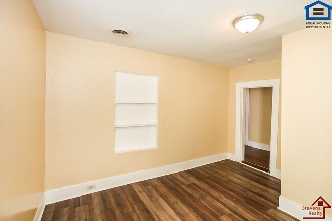 515 Ben Hur Ave Unit B