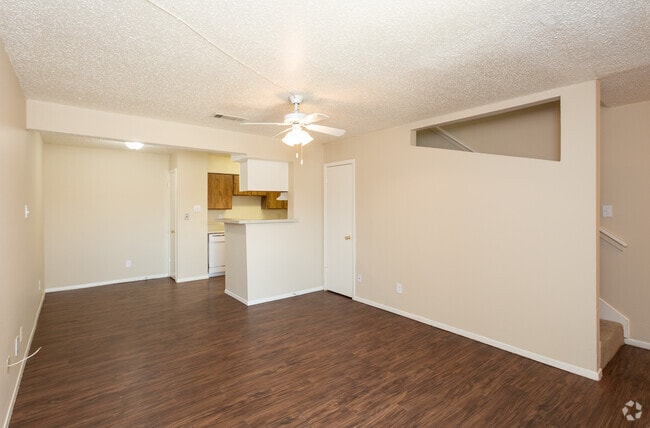 1BR 1.5BA - 844 SF