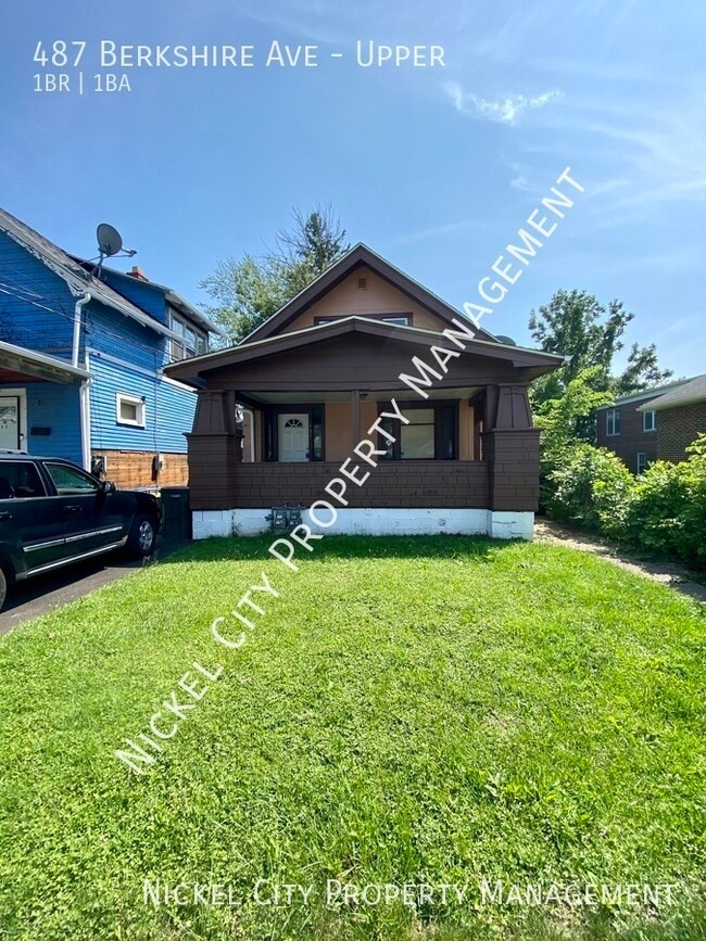 Building Photo - 487 Berkshire Ave Unit Upper