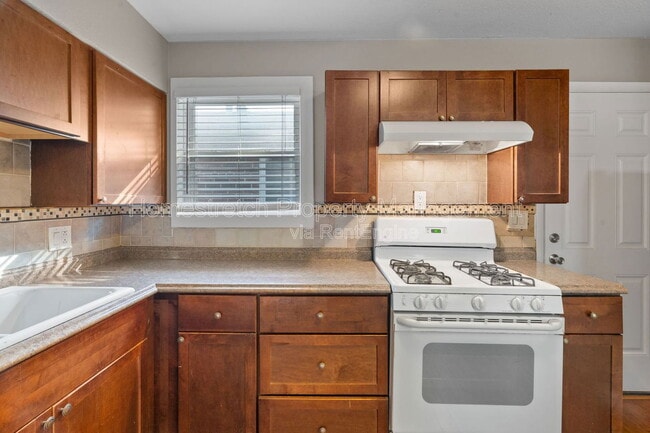 Photo - 4100 E Iowa Ave