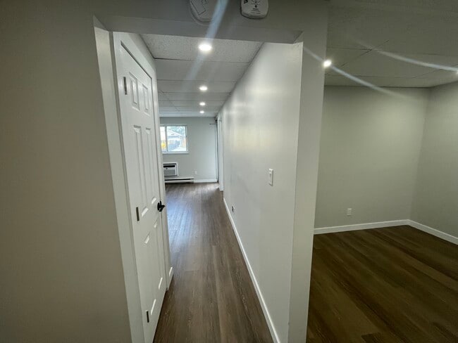 Photo - Pillette Court Apartments