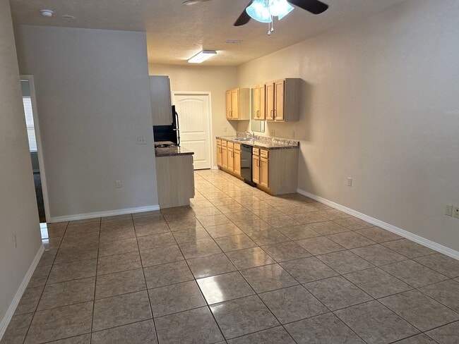 Photo - SAND DOLLAR - 615 Unit B