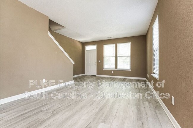 Photo - 3891 Four Poles Park Dr