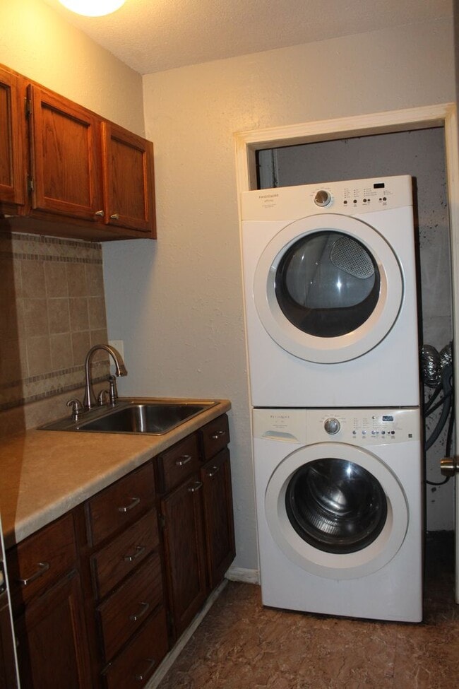 Photo - All Appliances!