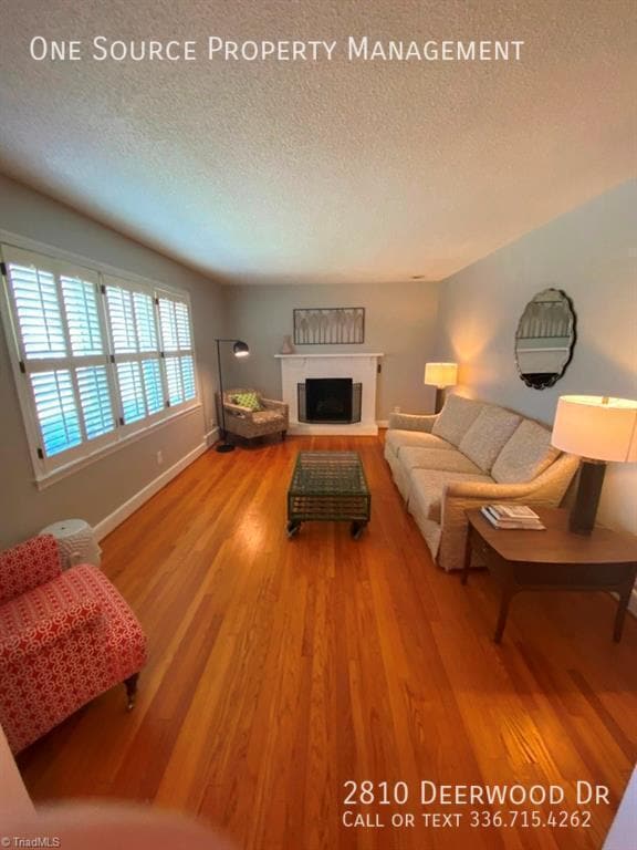 Photo - 2810 Deerwood Dr