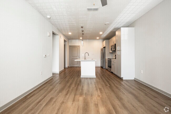 1BR, 1BA - 821SF - Living room Angle 2