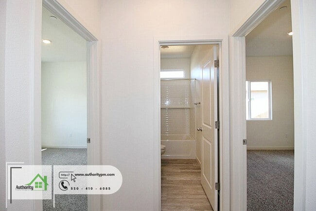 Photo - 2839 Hopkins Ave