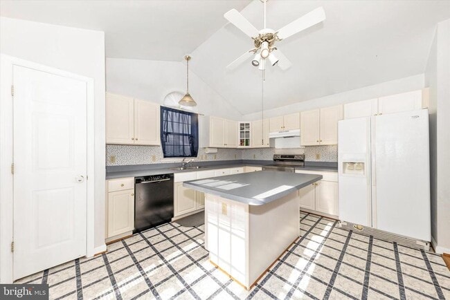 Photo - 105 Ridge Ave