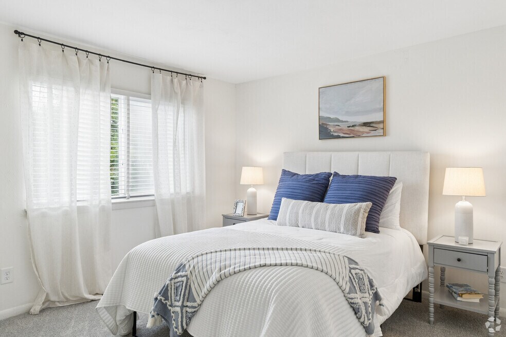 3BR, 1.5BA - 1,100SF - Primary Bedroom