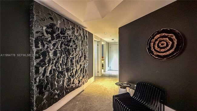 Photo - 2000 Island Blvd Unidad 2404