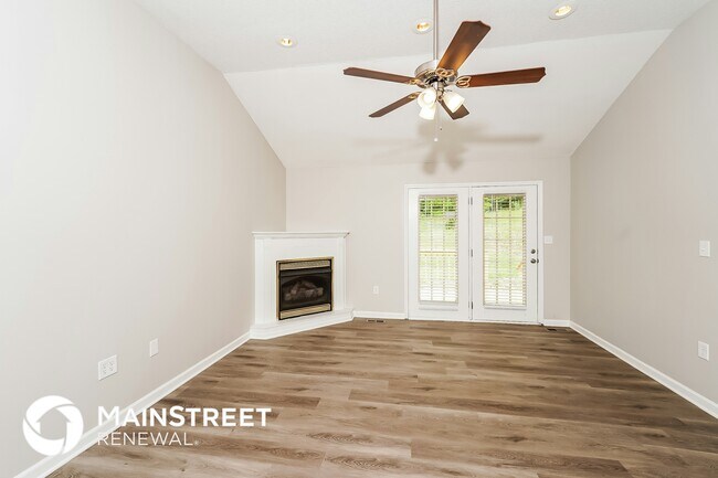 Photo - 425 Anderson Mountain Dr