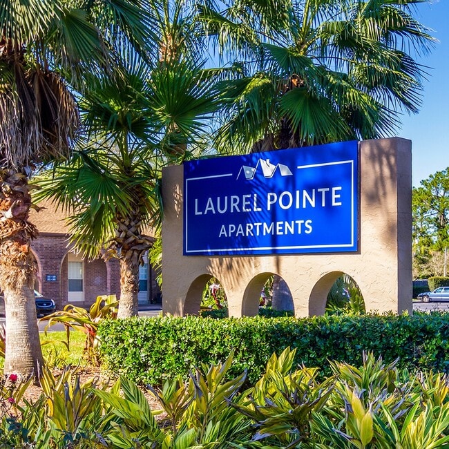 Laurel Pointe