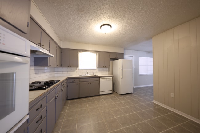 Photo - 1008 S 31st St