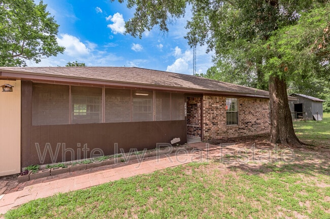 Building Photo - 4640 FM1374 Unit A