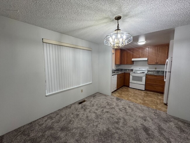 13617 SE Fairwood Blvd