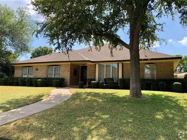 Building Photo - 3101 Parkside Dr Rental