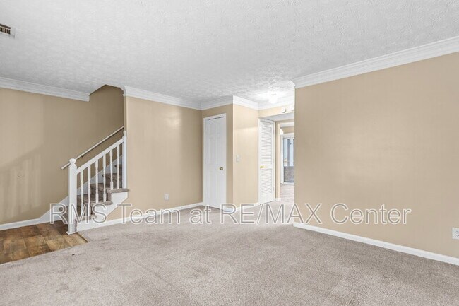 Photo - 375 Dixie Ct