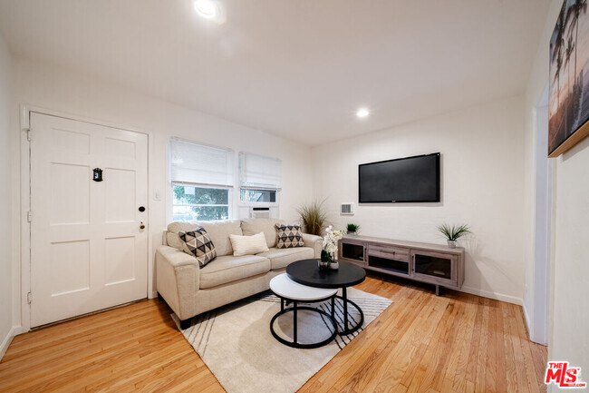 Building Photo - 823 Highland Ave Unit 15 Rental
