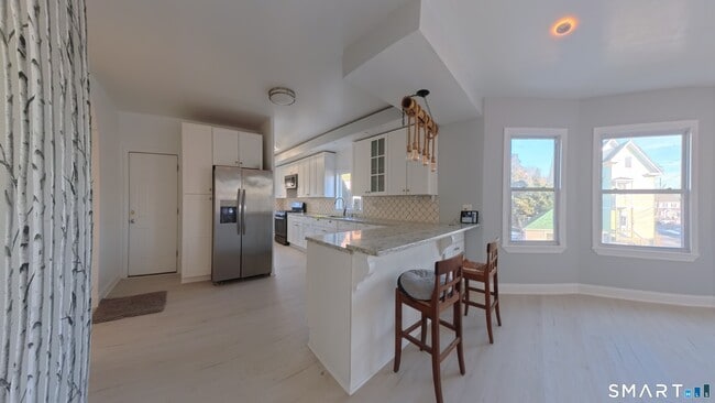 Photo - 75 Richardson St