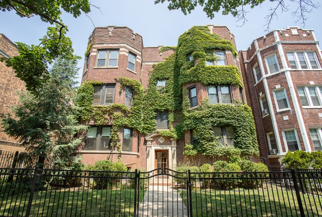 Building Photo - 2048 W Fargo Ave Unit 3W Rental