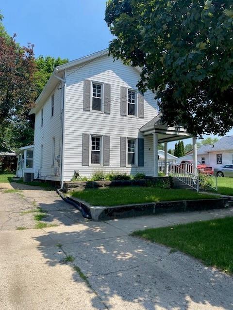 Front facade - 662 Oakhill Ave House