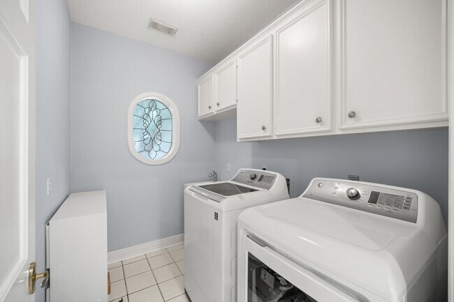 Photo - 3622 Springhill Ln