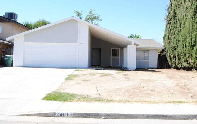 Building Photo - 2401 Bernice Ct