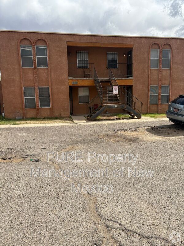 Building Photo - 12400 Hardin Ct NE Unit D Rental
