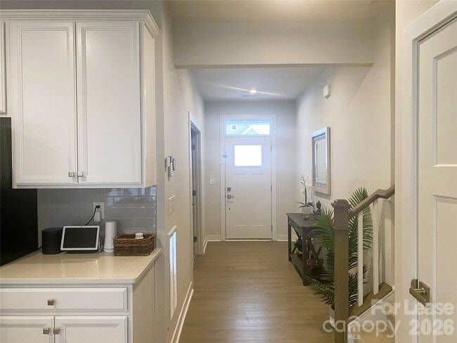 Photo - 3163 Streamside Dr