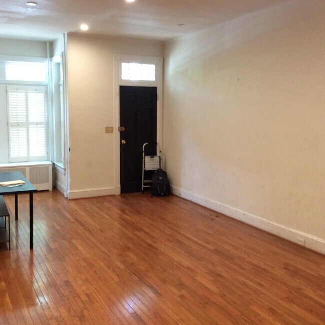 Photo - 3430 P St NW Unit E