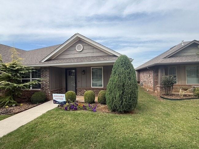 Building Photo - Luxury 2 Bedroom 2 Bathroom Cottage in 55+...