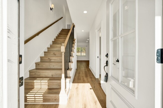 Photo - 353 Hungry Hollow Rd SE