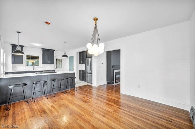 Photo - 2135 Coventry Rd Unidad down