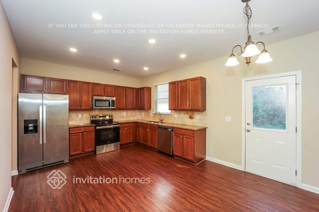 Photo - 75 Black Diamond Dr