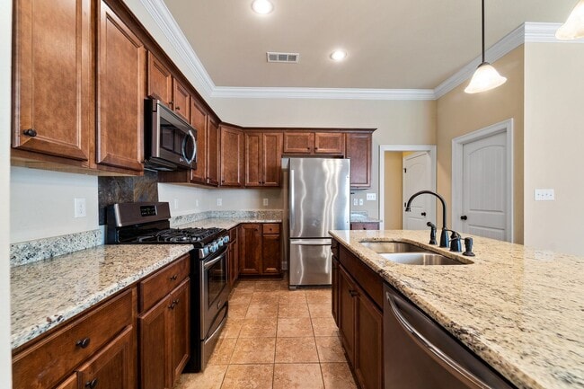 782 Serpentine Dr
