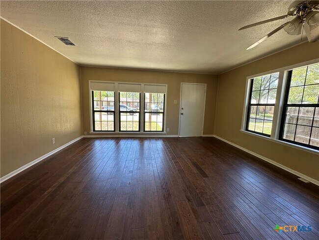 Photo - 726 E Humphreys St