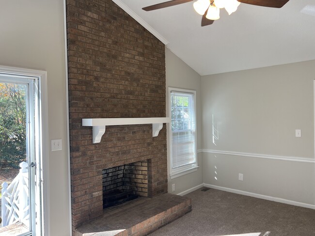 Photo - 2703 Byerly Dr N