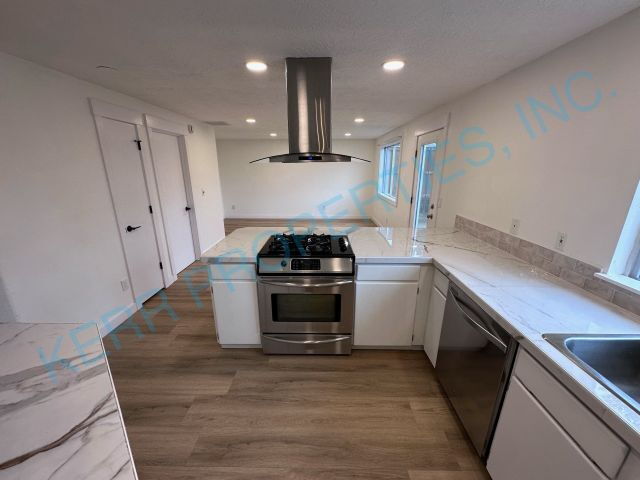 Photo - 231 SE 17th St