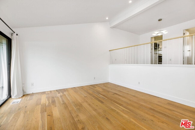 Photo - 13107 Mindanao Wy