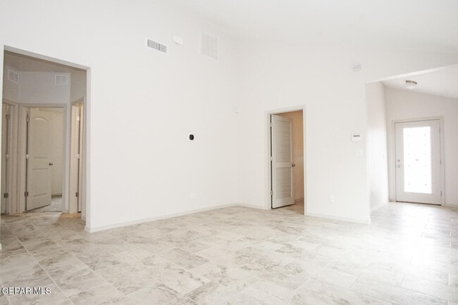 Photo - 1029 Indigo Sky St