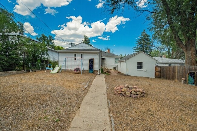 Photo - 515 W San Miguel St
