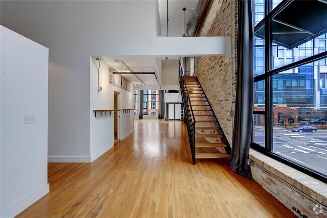 Building Photo - 411 Brazos St Unit 210 Rental