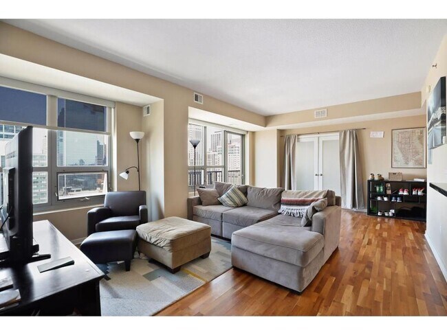 Photo - 929 Portland Ave Apartment Unit 1810