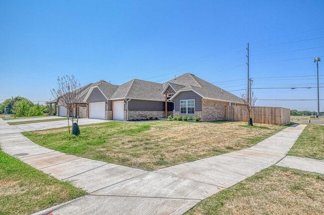 Photo - Beautiful Home in Summit Lakes!
