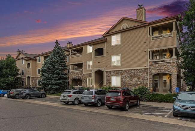 Building Photo - 9538 W San Juan Cir