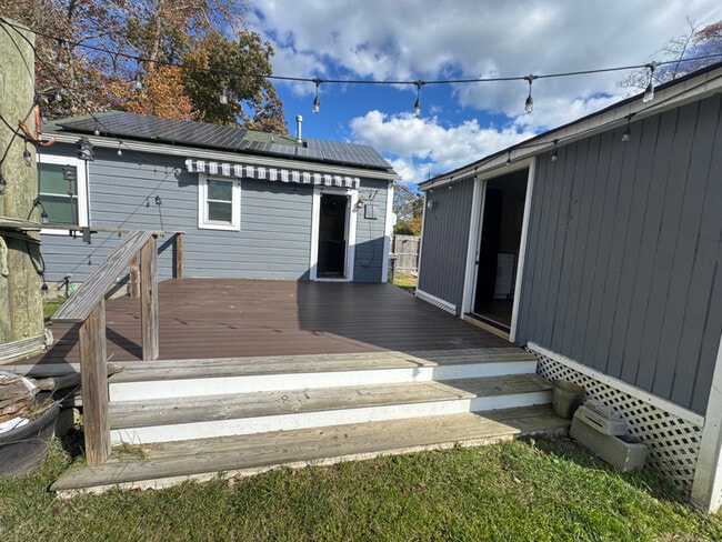 Photo - 28 Sheridan Dr